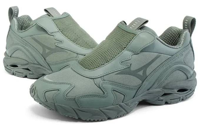Beams x Wave Rider 10 SlipOn «Grey Silver»