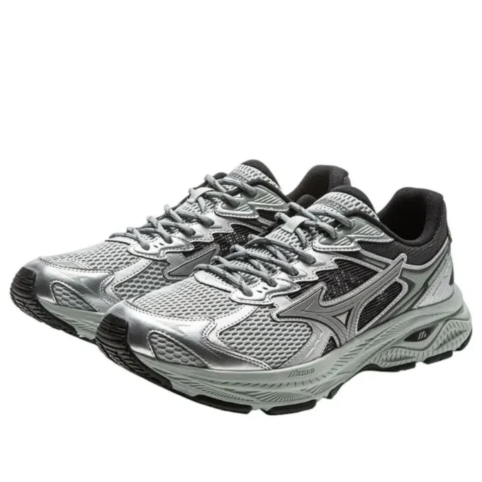 MIZUNO Racer V2 «Dark Sliver»