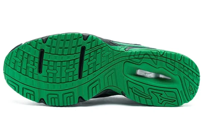 Mizuno x Randomevent Wave Rider 1 «Black Green Silver»