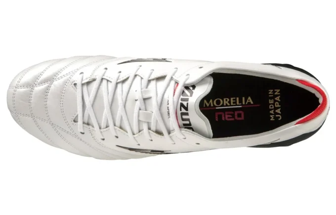 Morelia Neo IV AG «White Black»