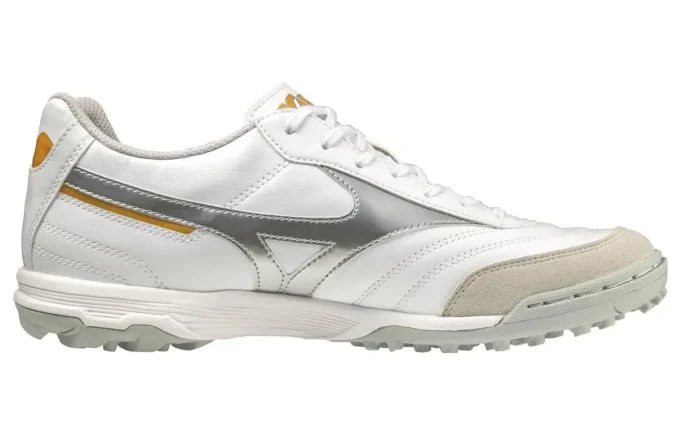 Morelia Sala Classic TF «White Silver»