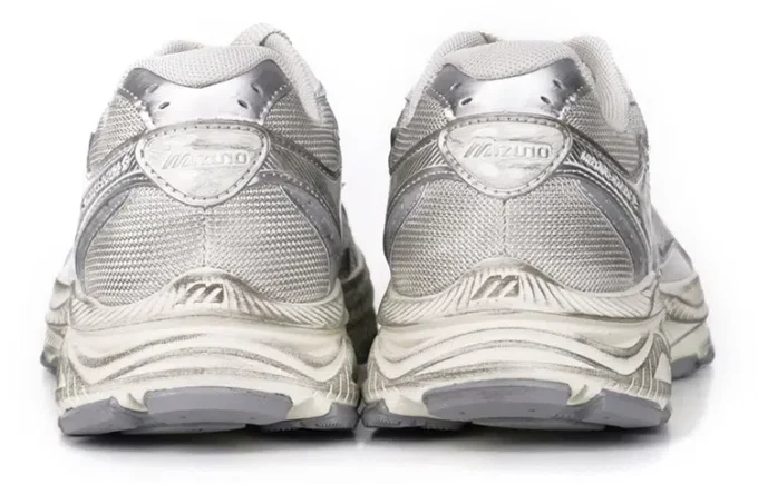 Racer S «White Metallic Silver» Racer S «White Metallic Silver»