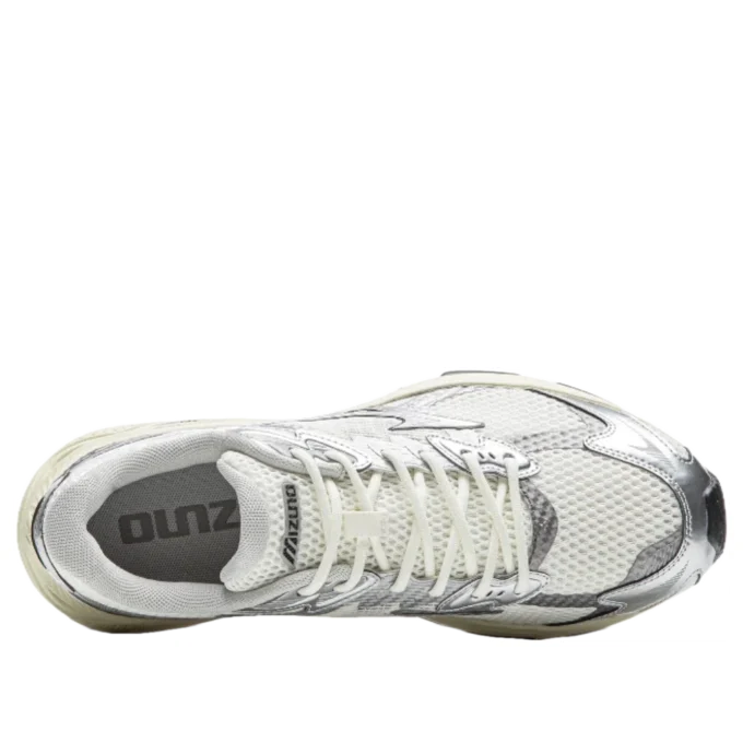 Racer V2 «Cream Silver»