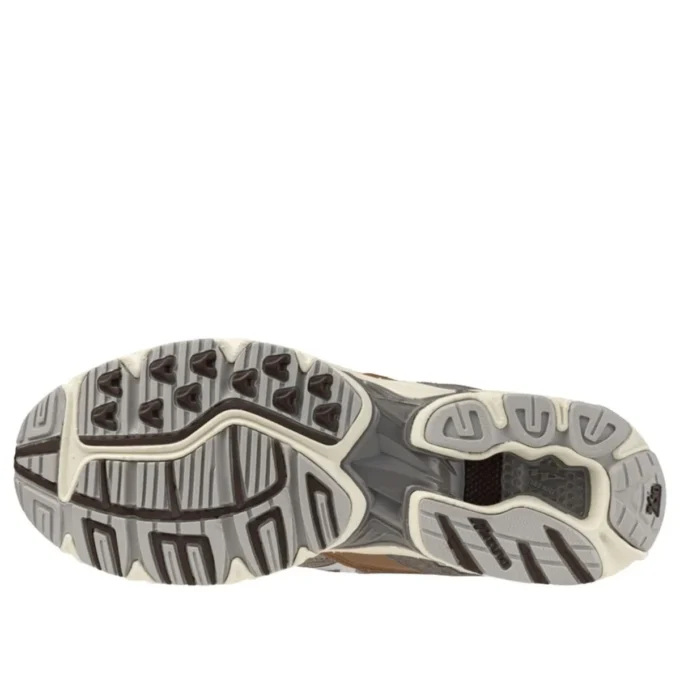 Wave Rider 10 «Fossil White Thrush»