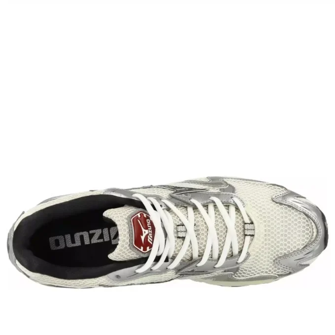 Wave Rider 10 «White Black Rythmic Red»